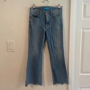 Cropped Scalped Jeans